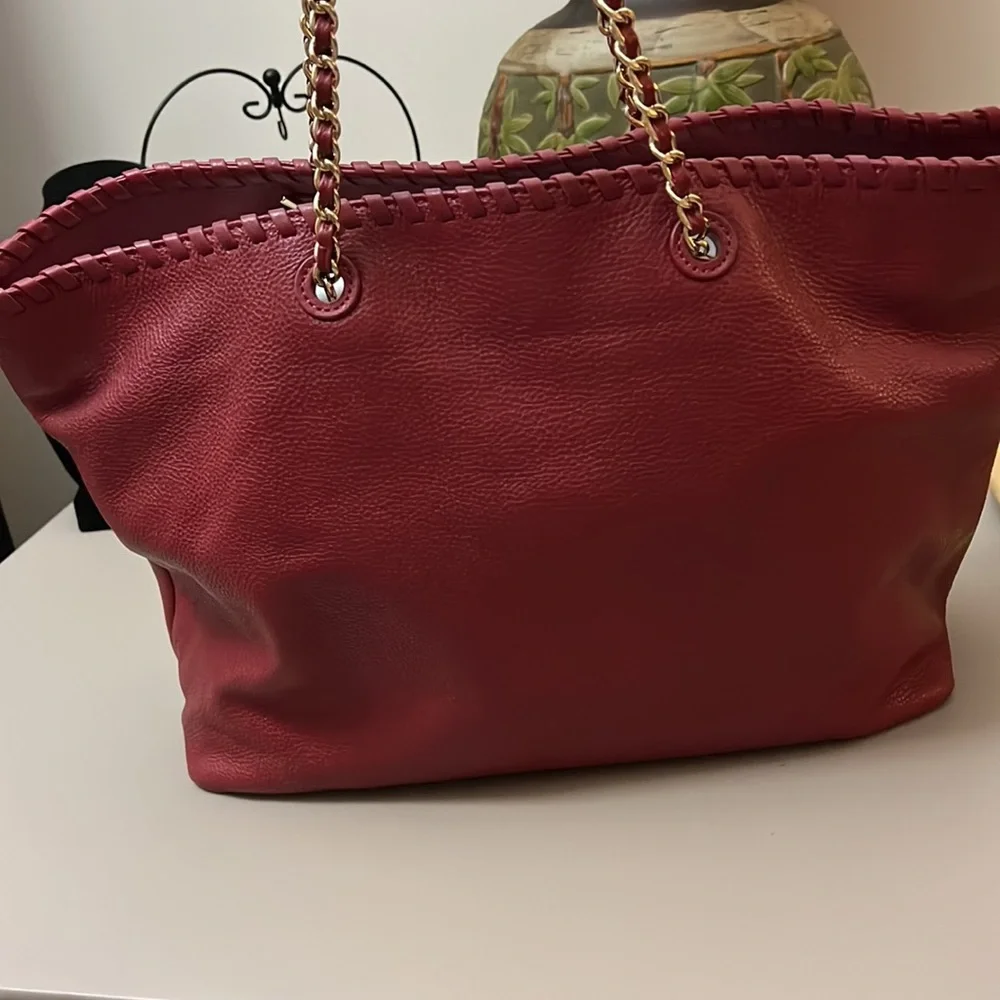 TORY BURCH LEATHER BOMBE SLOUCH XL BAG.. NWOT - Picture 5 of 12